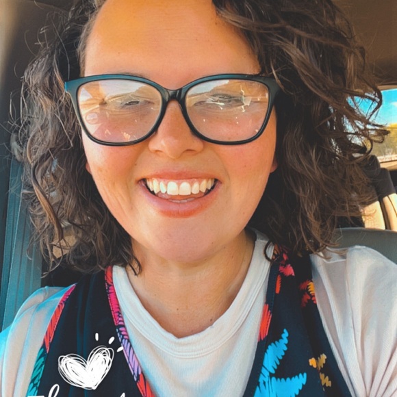 Meet your Posher, Nikki - Picture 4 of 5